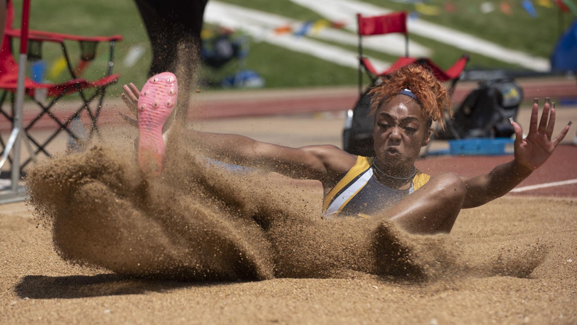 Aaliyah Elliott takes aim on producing her best in final season at John Burroughs